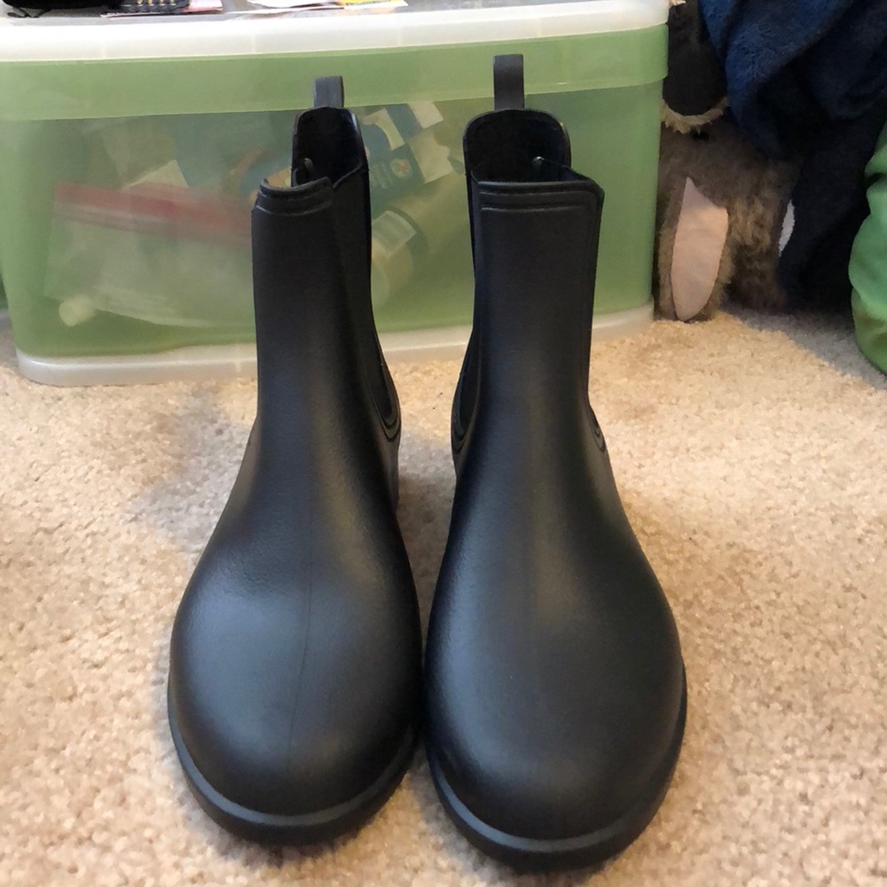 Brand New Aldo Chelsea Boots - BUY NOW!